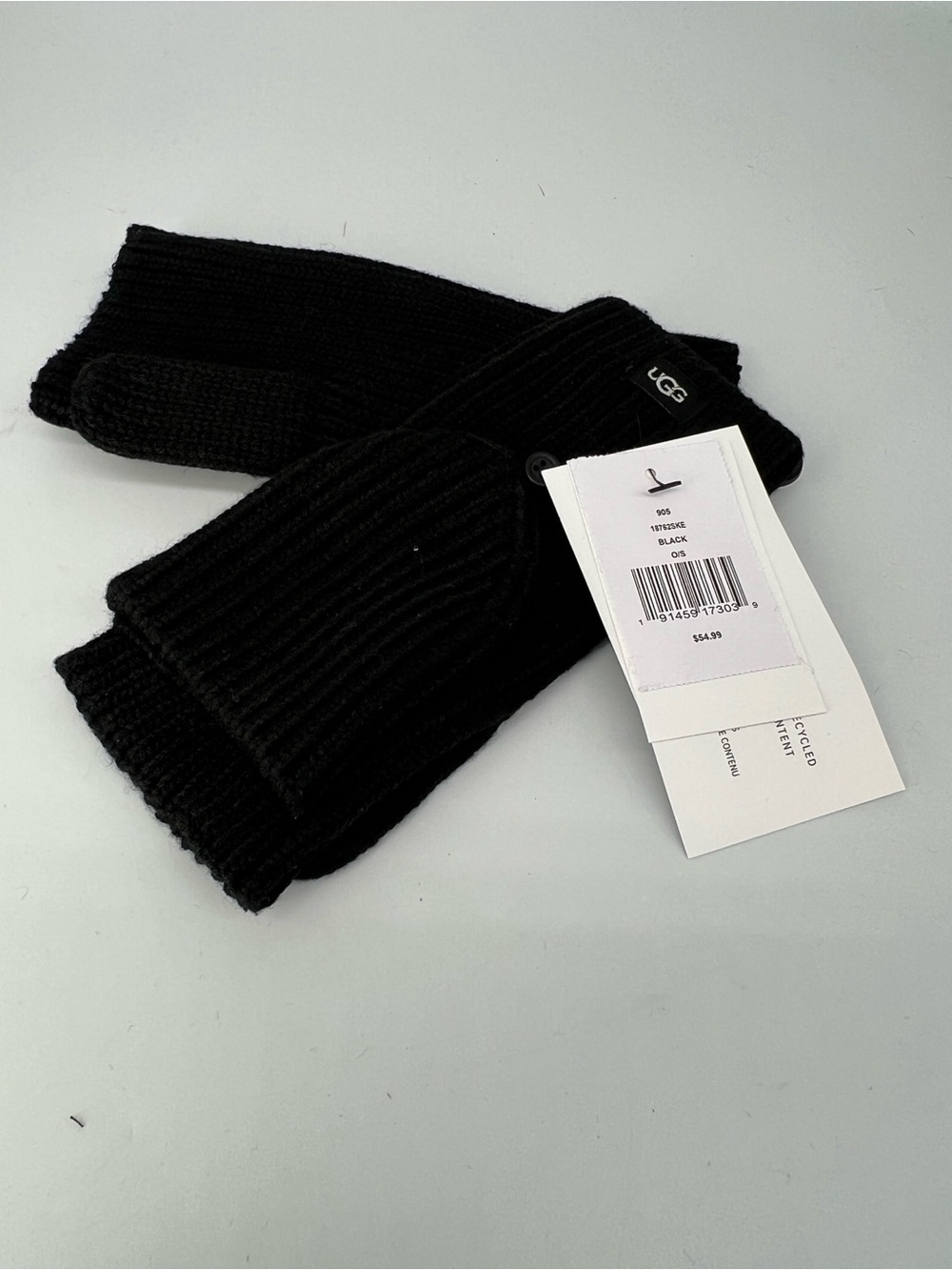 UGG women’s black gloves/ mittons new with tags